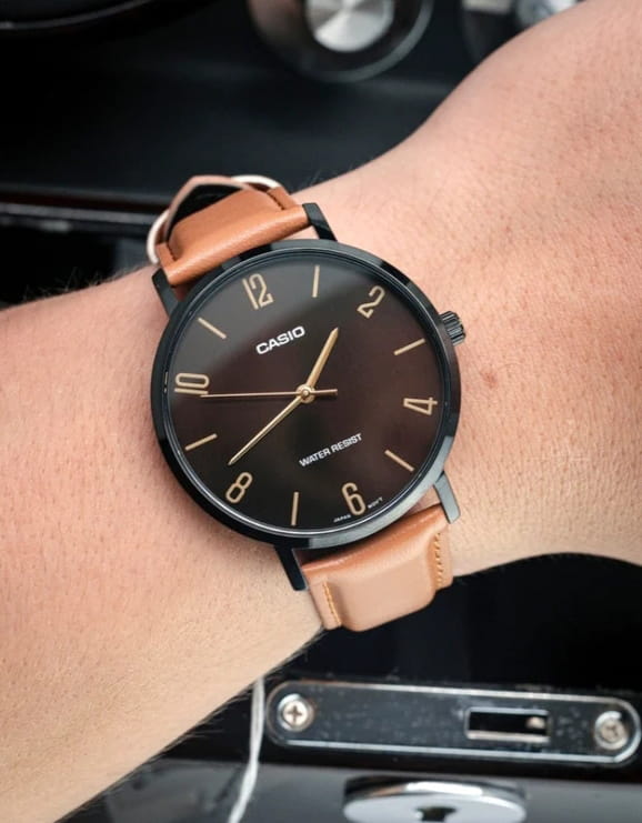 Casio Casio MTP-VT01BL-5B , наручные мужские часы фото под углом