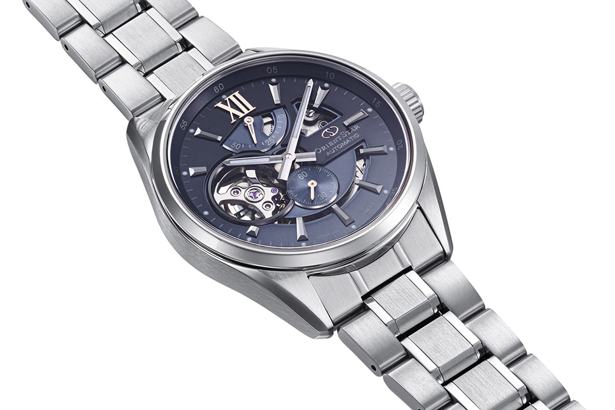 Orient RE-AV0132L мужские часы застежка крупным планом