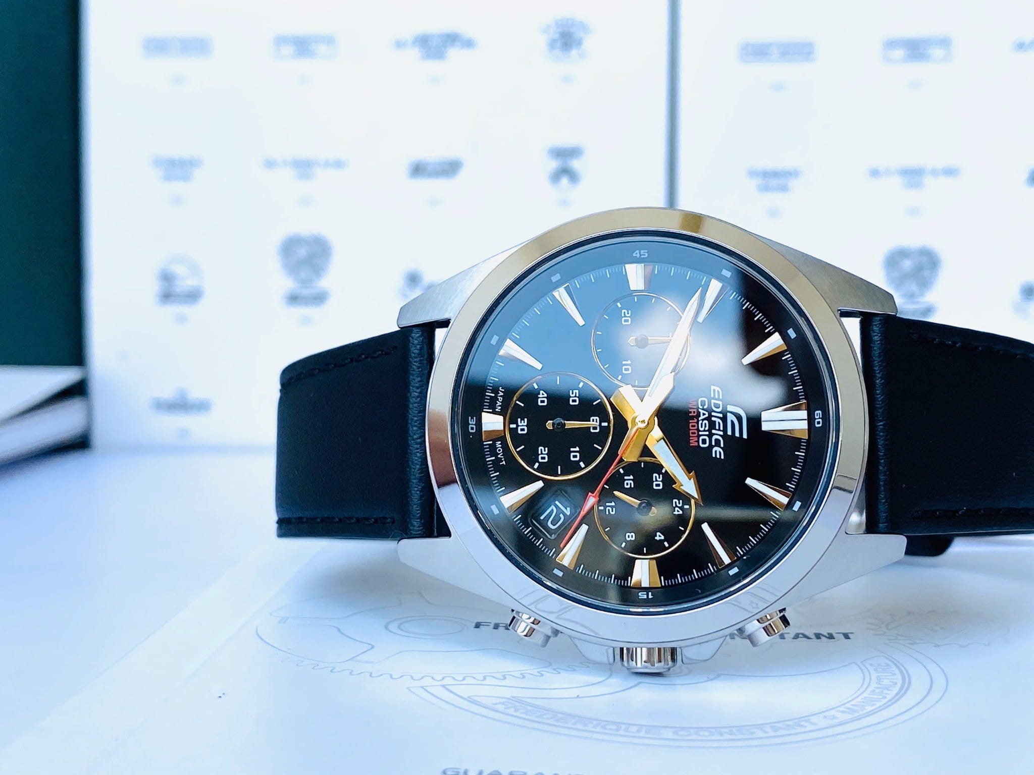 Casio Casio Edifice EFV-630L-1AVUDF (EFV-630L-1A) кварцевые мужские часы часы крупный план черный циферблата
