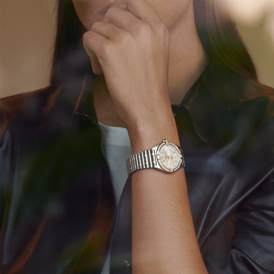 Breitling Breitling Chronomat 32 U77310591A2U1 женские часы белый циферблат на запястье