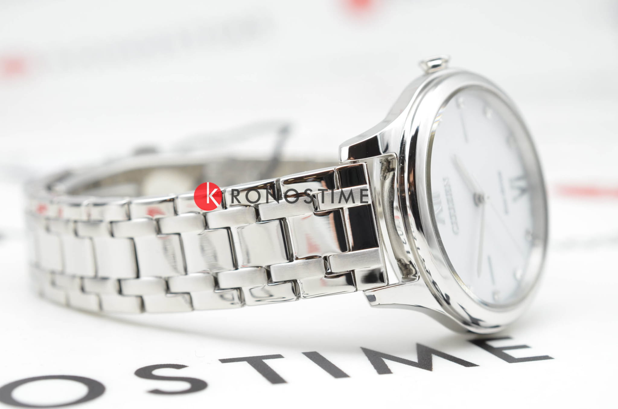 Citizen Citizen Eco-Drive EM0500-73A женские часы белый циферблат на запястье