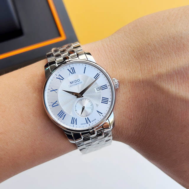 Mido Mido Baroncelli II M8608.4.21.1, baroncelli швейцария мужские часы на браслете нержавеющая сталь боковой вид