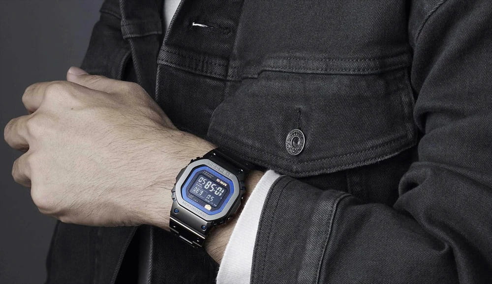 Casio Casio G-Shock MRG-B5000BA-1DR (MRG-B5000BA-1), g-shock япония мужские часы на браслете титановый боковой вид