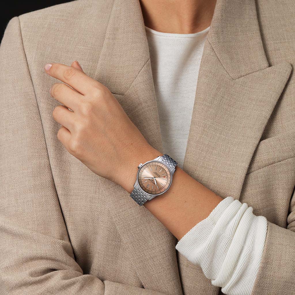 Breitling Breitling Navitimer Automatic 35 A17395201K1A1 женские часы коричневый циферблат на запястье