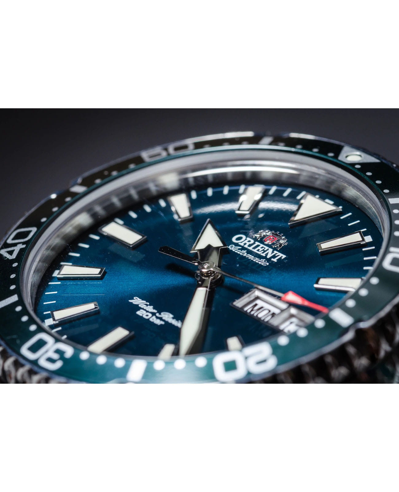 Orient Orient Diving Sport Automatic RA-AA0004E (RN-AA0004E)  — детали корпуса и нержавеющая сталь