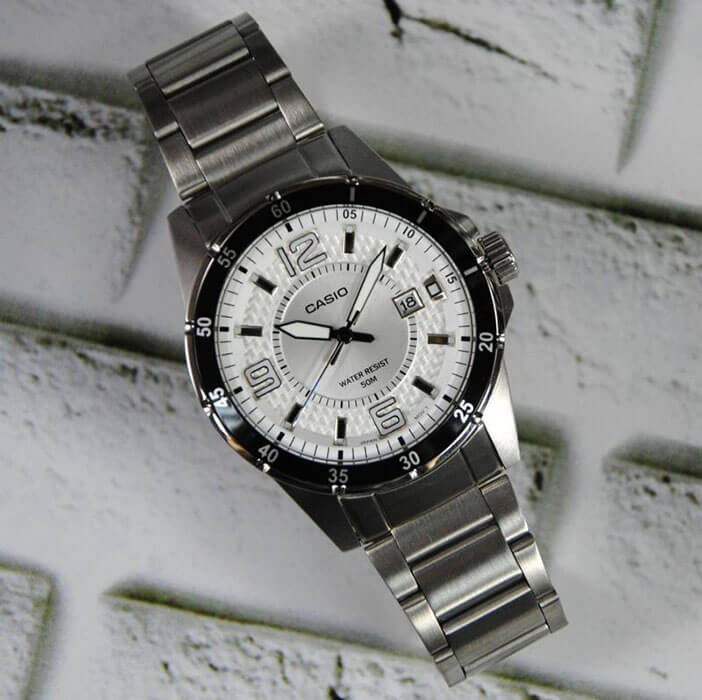 Casio Casio MTP-1291D-7A, mtp япония мужские часы на браслете нержавеющая сталь боковой вид