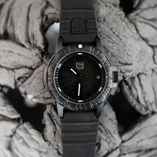 Luminox Luminox Leatherback Sea Turtle XS.0301.BO.L мужские часы черный циферблат на запястье