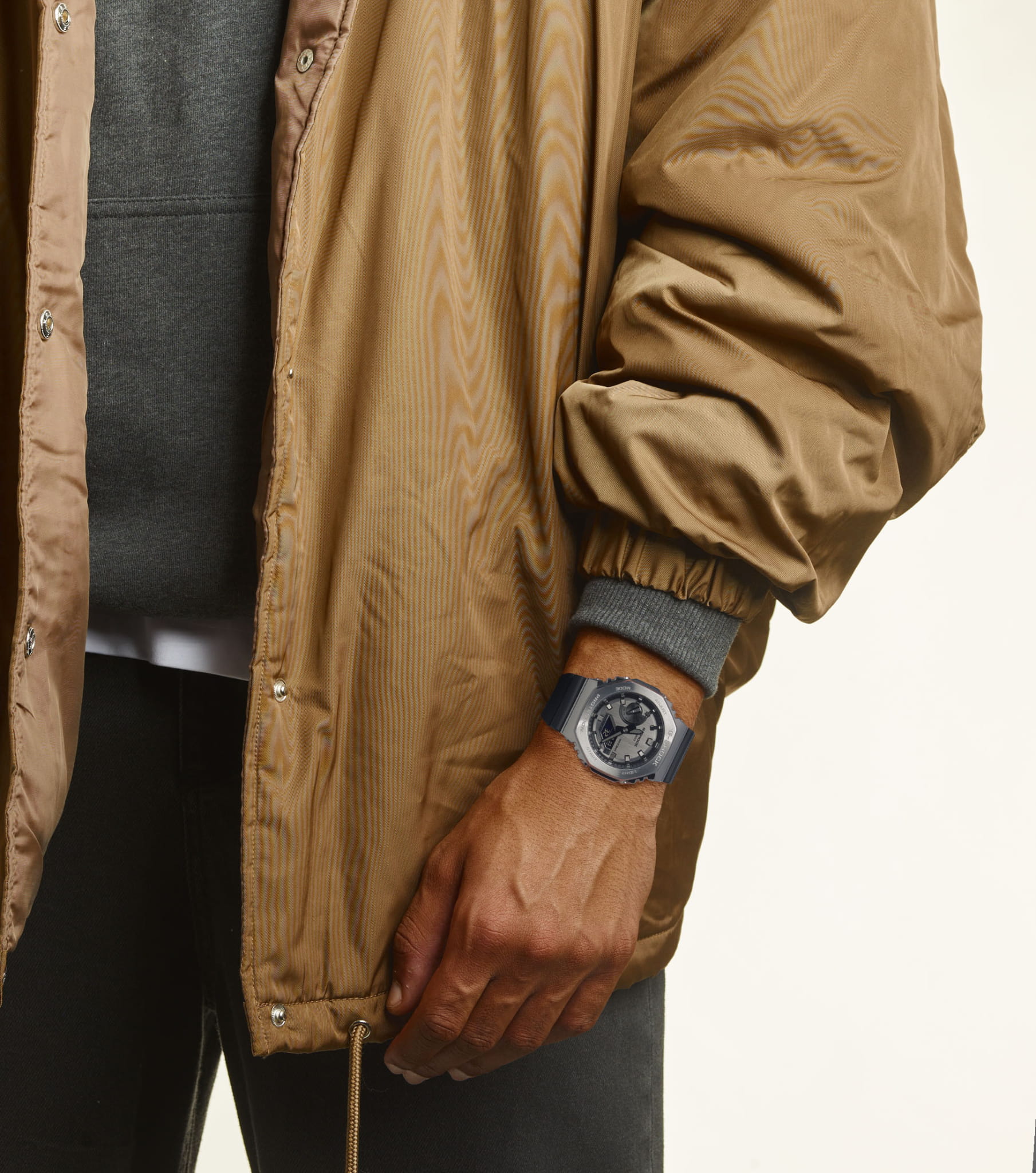 Casio Casio G-Shock GM-2100-1ADR (GM-2100-1A) GM, наручные мужские часы фото под углом