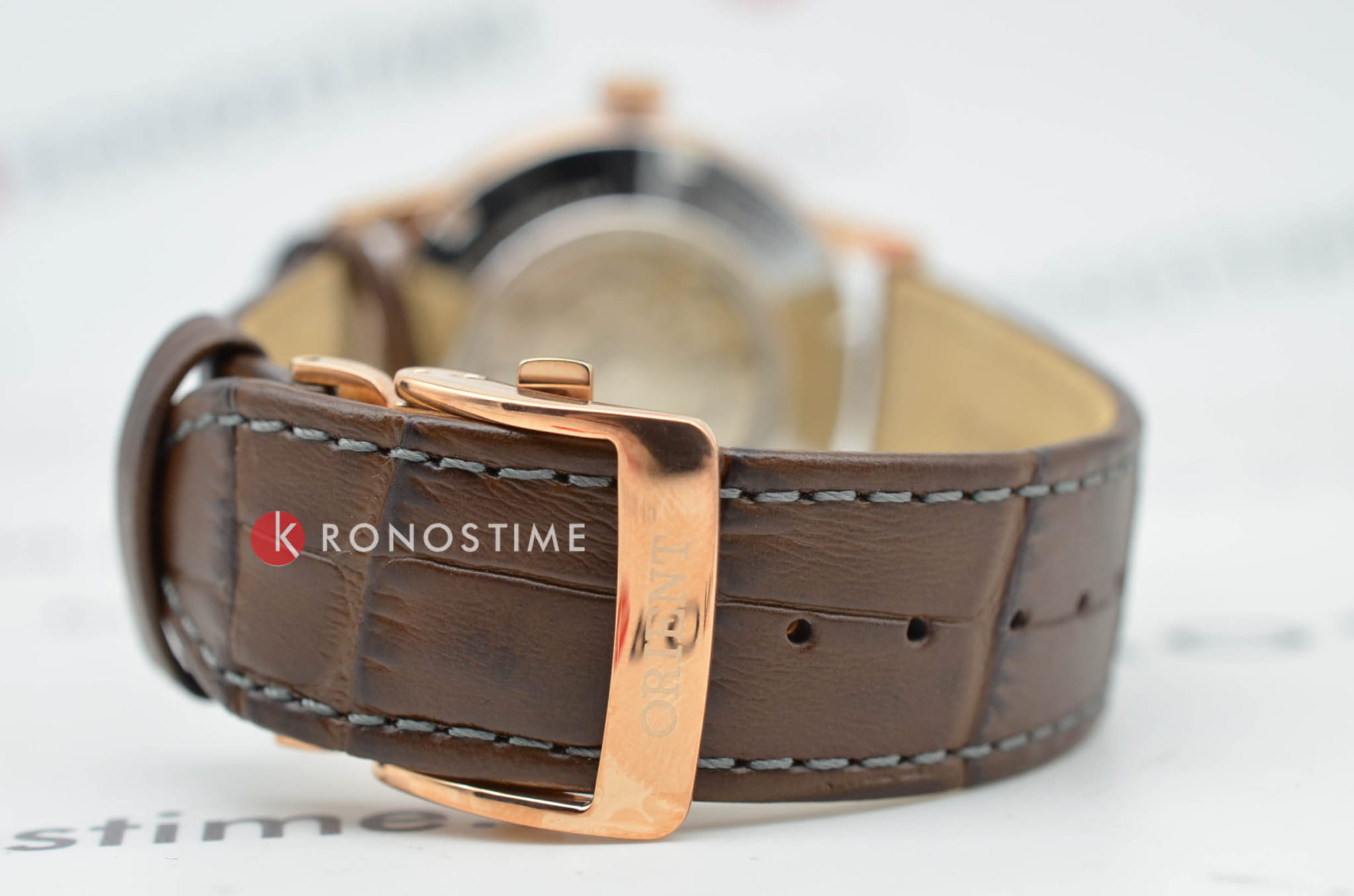 Orient RA-AS0002S мужские часы застежка крупным планом