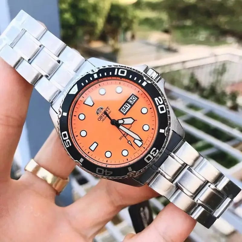 Orient Orient Diving Sports Automatic AA02006M механические мужские часы часы крупный план оранжевый циферблата