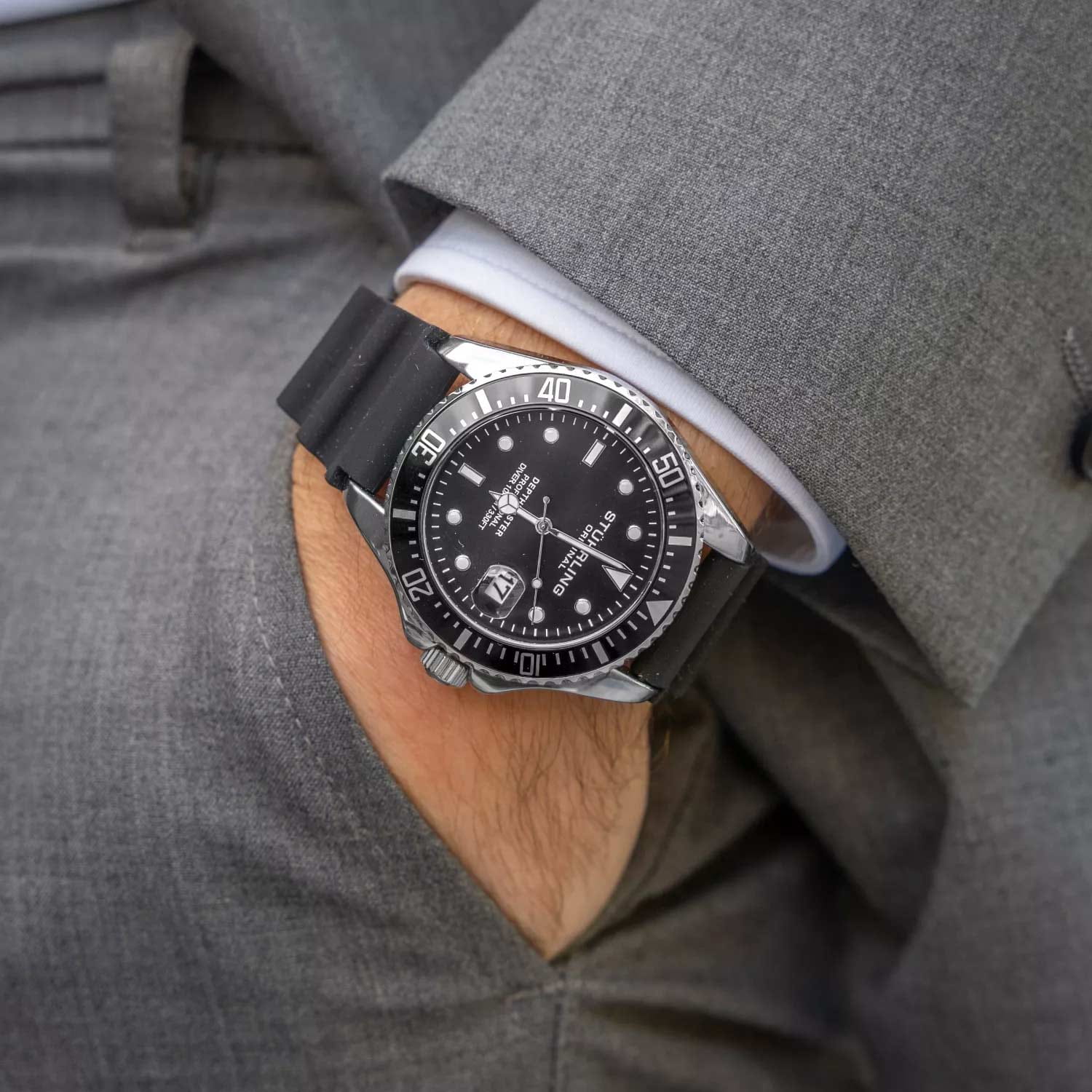 Stuhrling Stuhrling Aquadiver 3950R.1  — детали корпуса и силикон