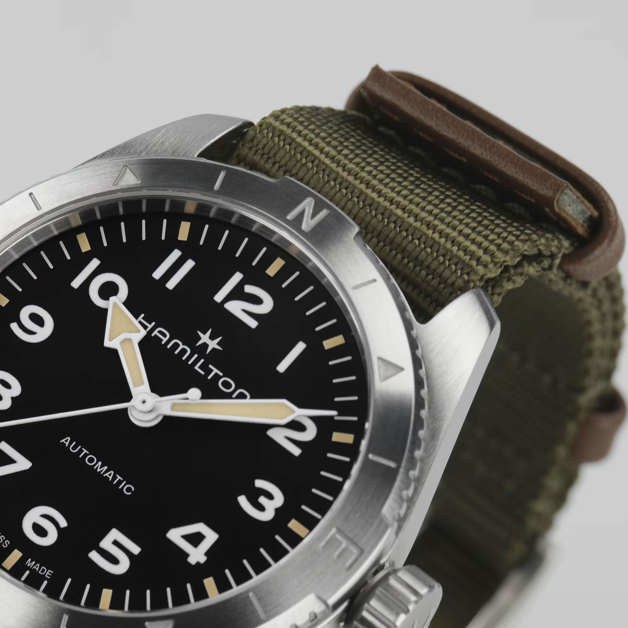 Оригинальные часы Hamilton Hamilton Khaki Field Expedition Auto H70225931 механические калибр механизма h-10 общий вид