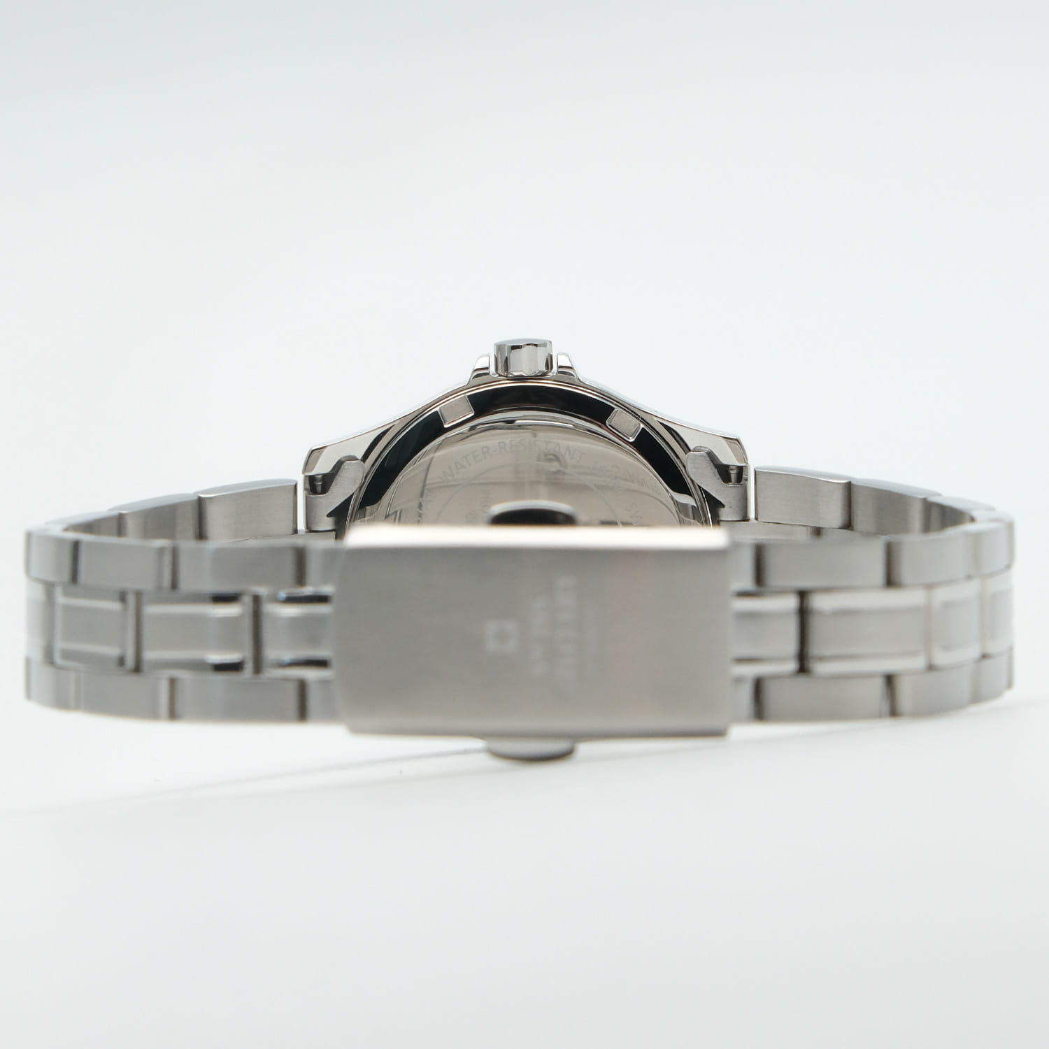 Swiss Military by Chrono Swiss Military by Chrono Сверхточные SM30201.31 женские часы зеленый циферблат на запястье