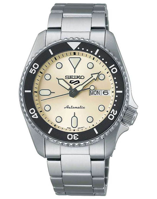 Seiko Seiko 5 Sports SRPK31K1  SRPK31K1 механические мужские часы бежевый циферблат, браслет нержавеющая сталь — вид спереди