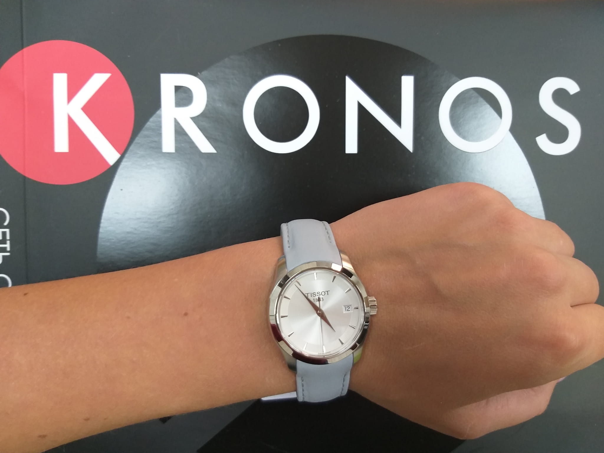 Tissot Tissot Couturier Lady T035.210.16.031.02 кварцевые женские часы часы крупный план серебристый циферблата