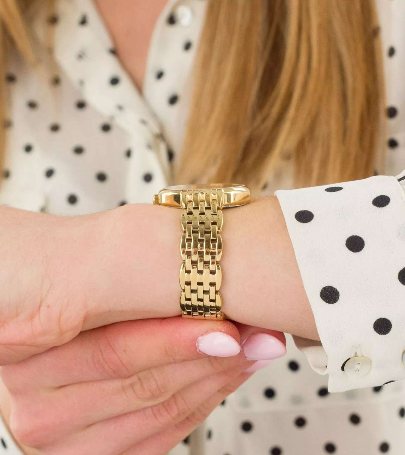 Adriatica Adriatica Essence A3792.1183Q , наручные женские часы фото под углом