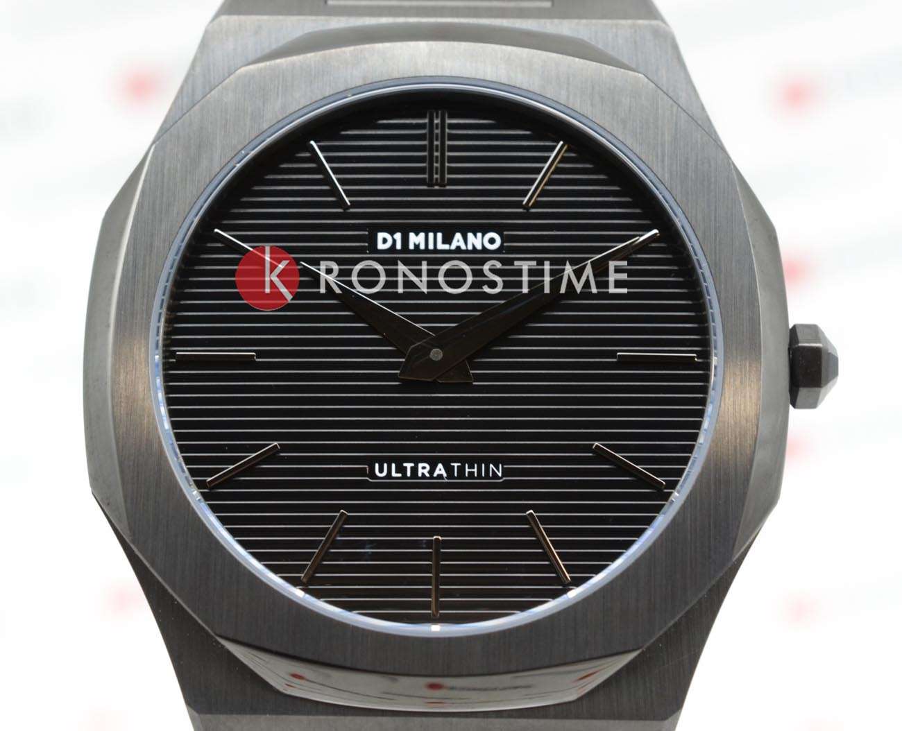 D1 Milano D1 Milano Ultra Thin UTBJ15,  италия мужские часы на браслете нержавеющая сталь с pvd-покрытием боковой вид