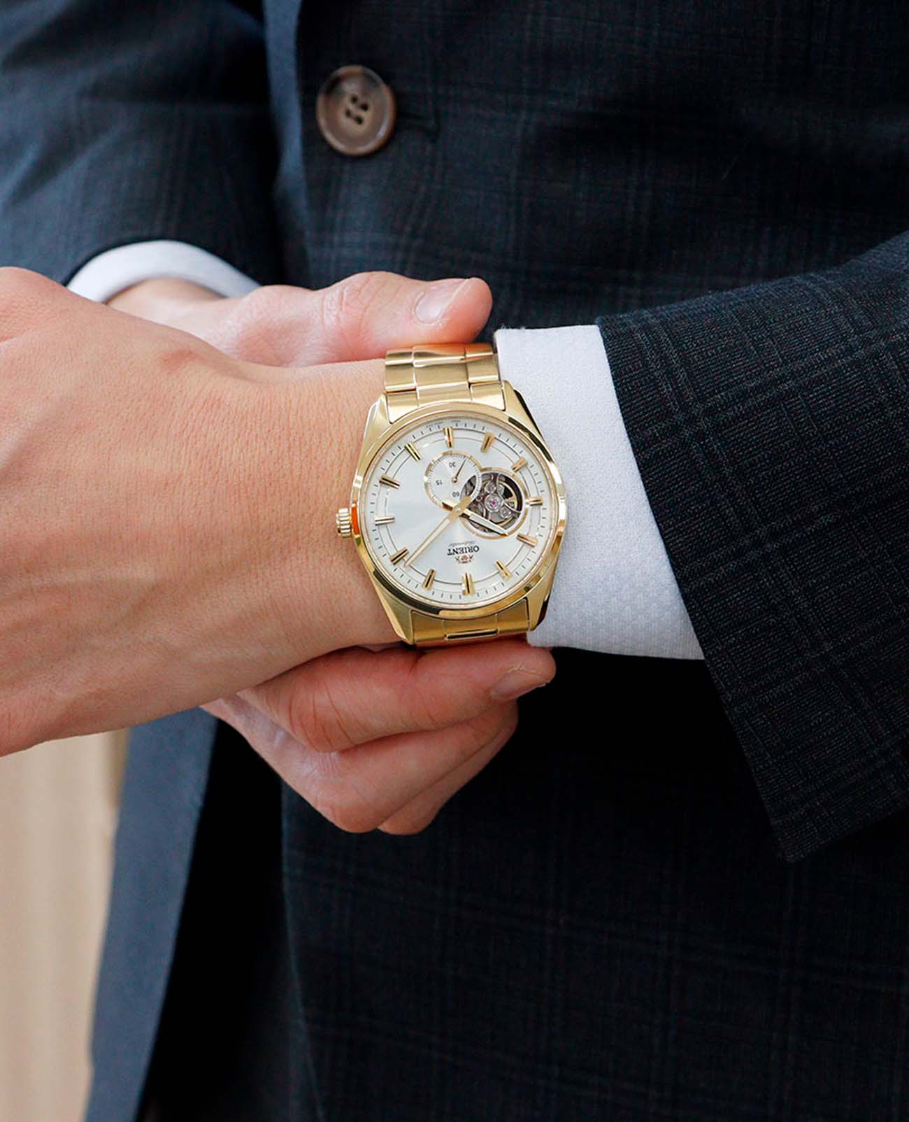 Orient Orient Contemporary RA-AR0007S (RN-AR0007S) , наручные мужские часы фото под углом