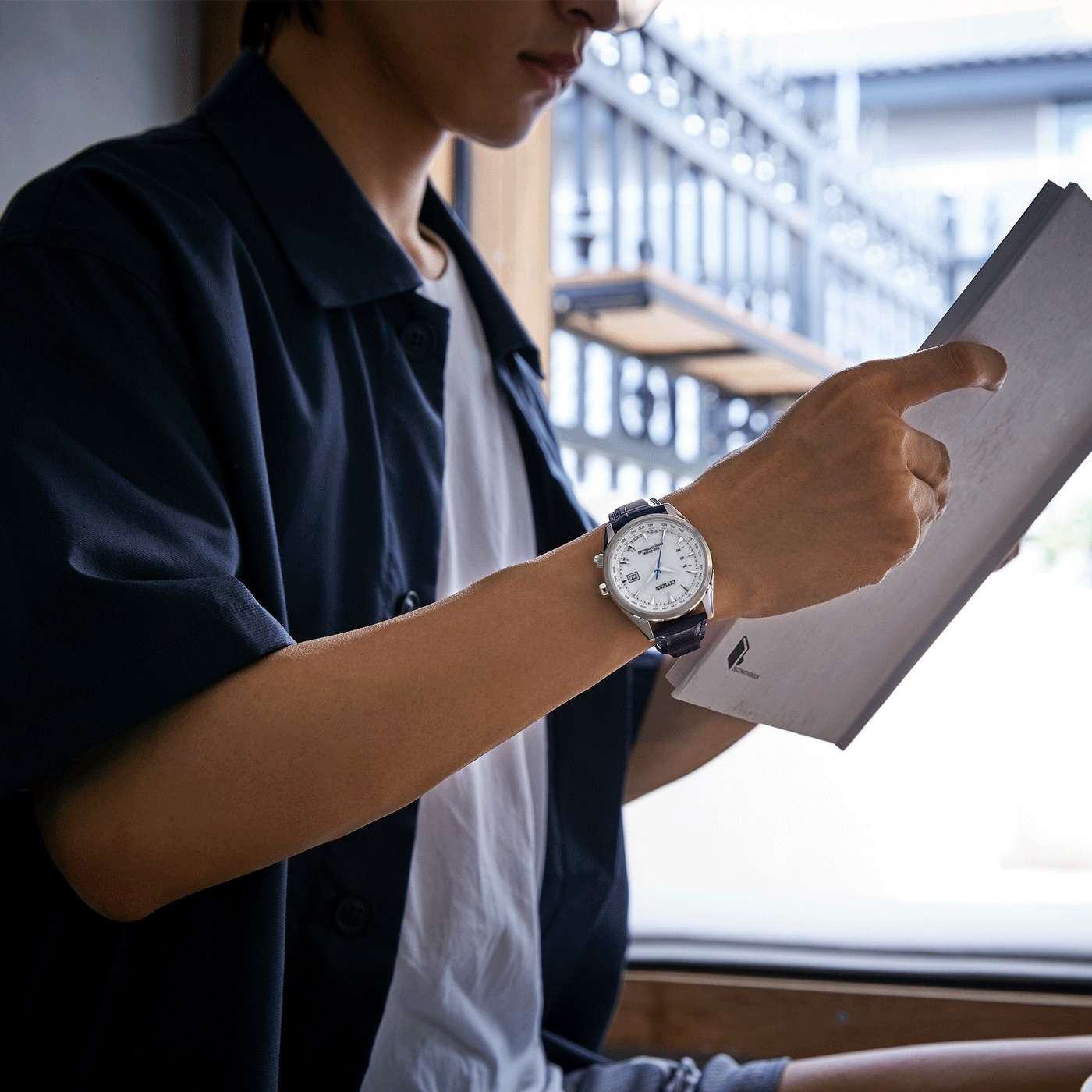 Оригинальные часы Citizen Citizen Eco-Drive CB0270-10A кварцевые калибр механизма citizen h145 общий вид