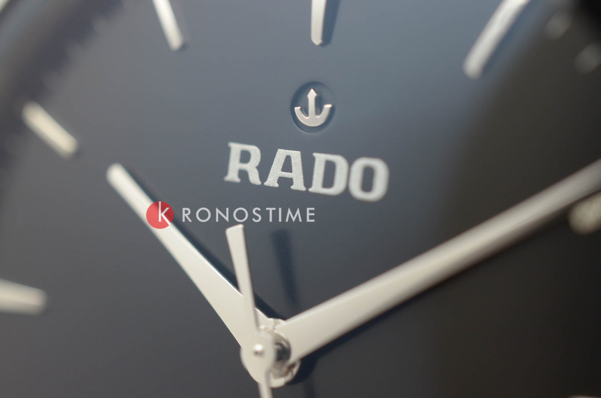 Rado Rado Centrix Automatic R30018152, centrix швейцария мужские часы на браслете сталь + высокотехнологичная плазменная керамика боковой вид