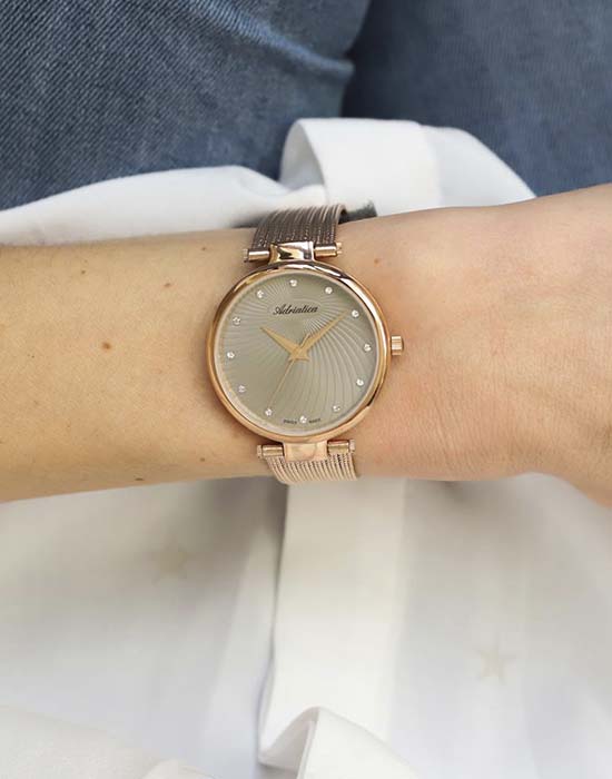 Adriatica Adriatica A3689.9147Q женские часы серый циферблат на запястье