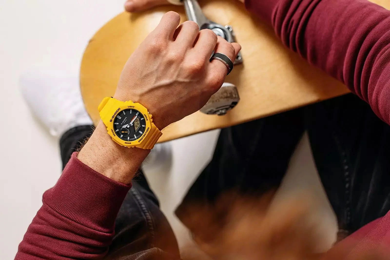 Casio Casio G-Shock GA-B2100C-9ADR (GA-B2100C-9A), g-shock япония мужские часы на браслете пластик боковой вид