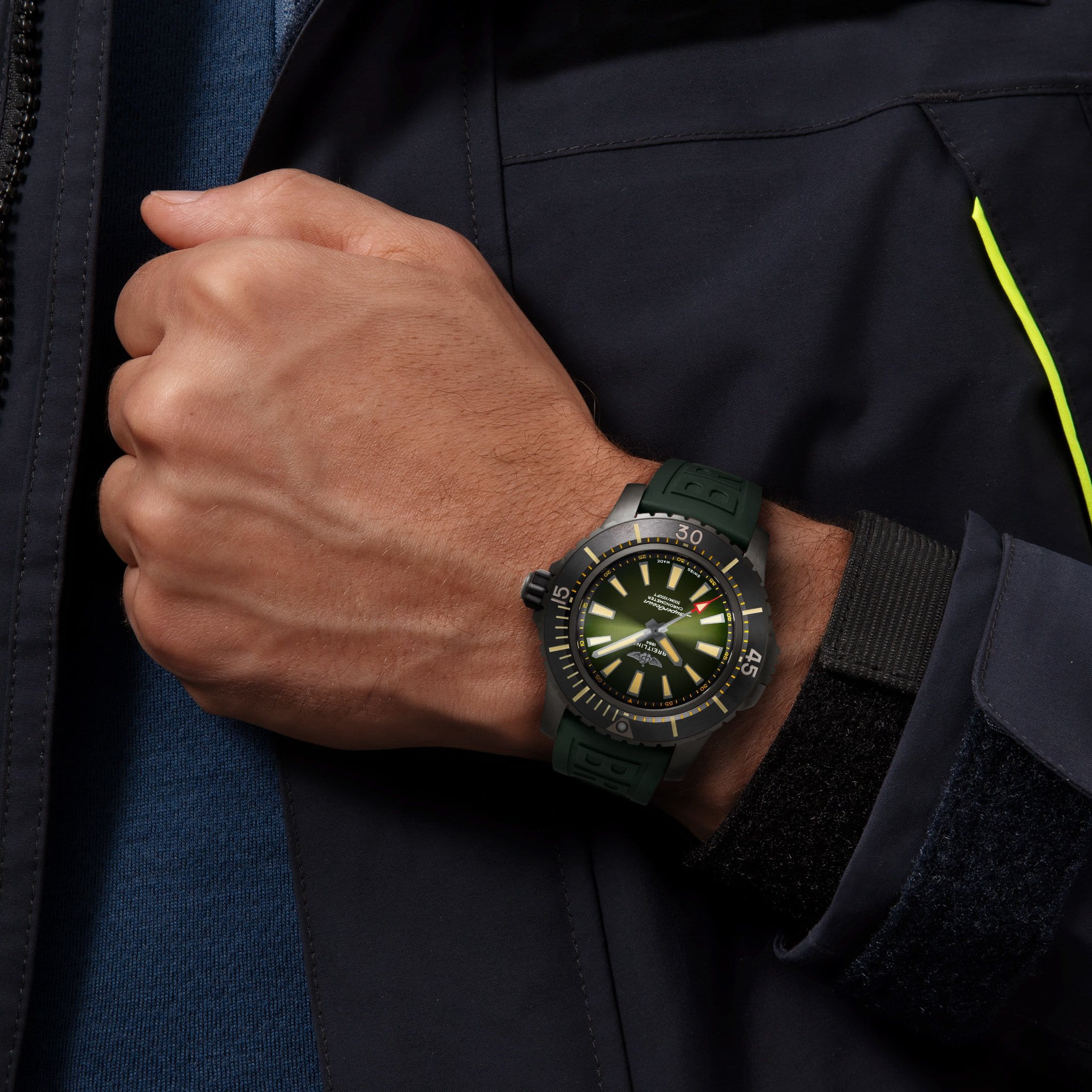 Breitling Breitling Superocean Automatic 48 V17369241L1S2 мужские часы зеленый циферблат на запястье