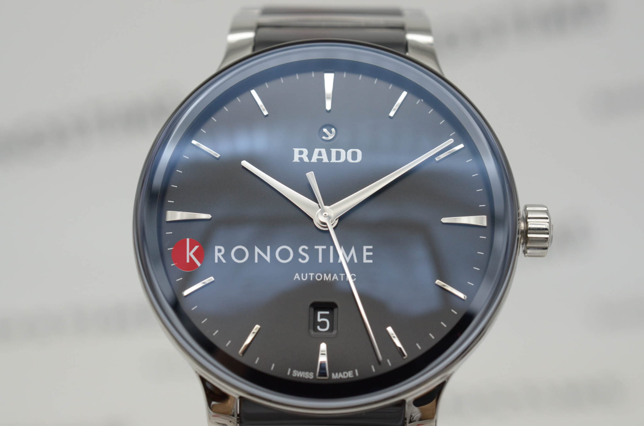 Rado Rado Centrix Automatic R30018152 , наручные мужские часы фото под углом