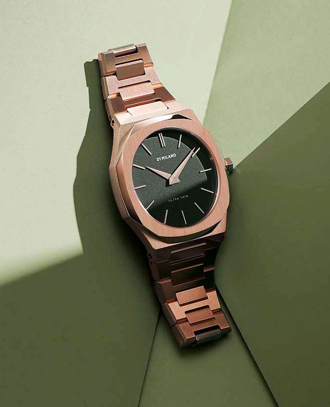 D1 Milano D1 Milano Ultra Thin UTBU02,  италия мужские часы на браслете нержавеющая сталь с pvd-покрытием боковой вид