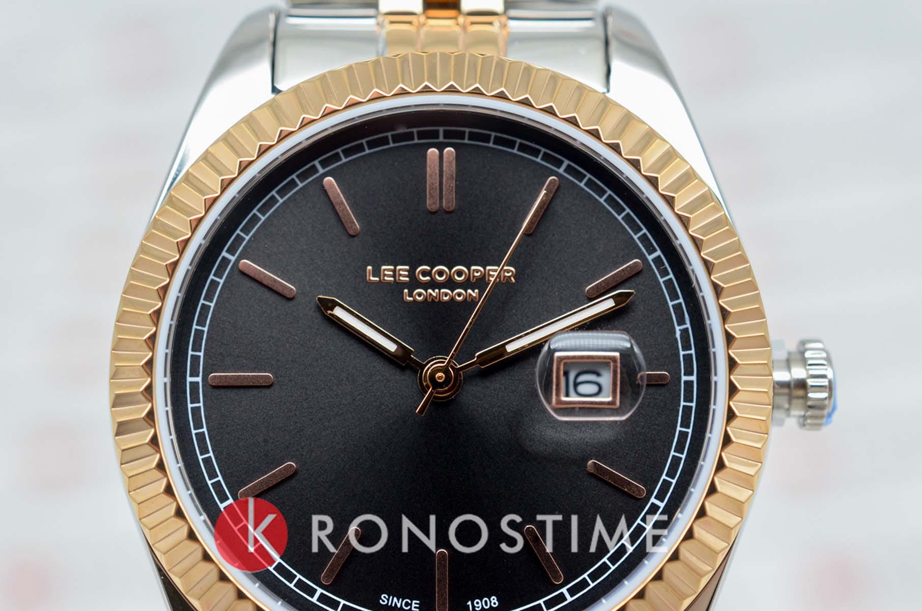 Lee Cooper Lee Cooper LC07326.550,  англия женские часы на браслете нержавеющая сталь с ip-покрытием боковой вид