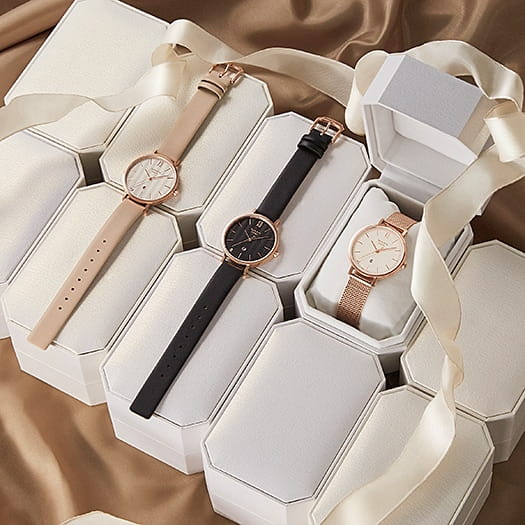 Casio Casio Sheen SHE-4539CGL-7AUDF, sheen япония женские часы на браслете кожаный боковой вид